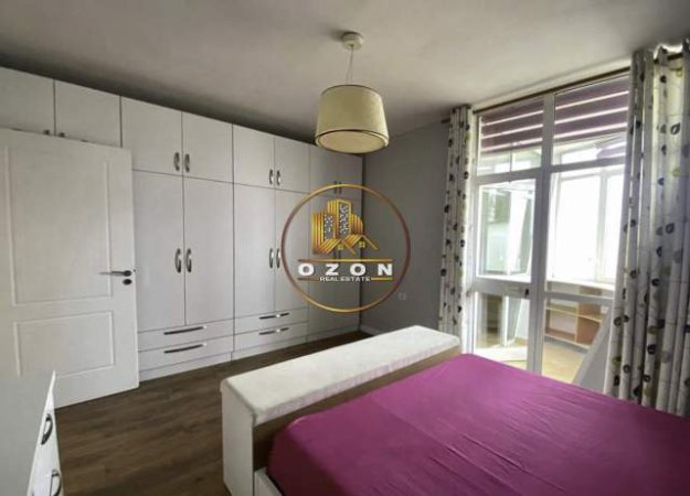 Tirane, jepet me qera apartament 2+1+2 Kati 13, 125 m² 850 Euro (Ish Ekspozita)