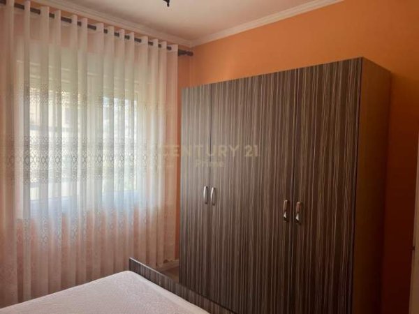 Tirane, jepet me qera apartament 2+1 Kati 5, 76 m² 500 Euro (Vasil Shanto)