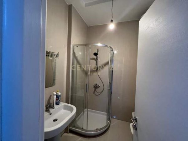 Tirane, jepet me qera apartament 2+1 Kati 5, 77 m² 500 Euro (Vasil Shanto)