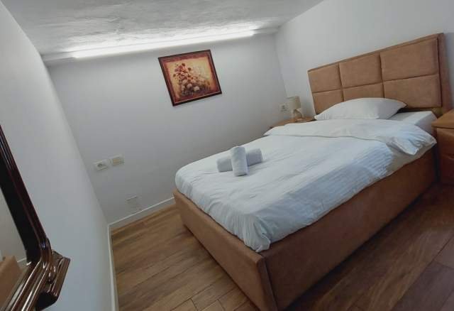 Tirane, jepet me qera apartament 1+1 Kati 9, 49 m² 320 Euro (bulevardi zogu i pare)