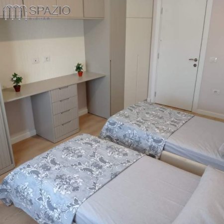 Tirane, jepet me qera apartament 2+1+BLK Kati 8, 120 m²  (Rruga ''Dritan Hoxha'')