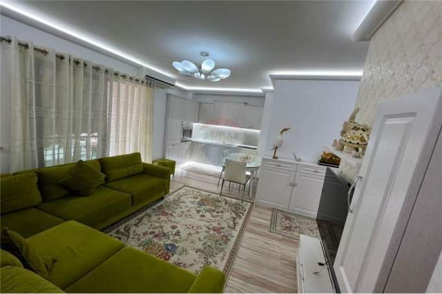 Tirane, jepet me qera apartament 2+1 Kati 3, 70 m² 650 Euro (VASIL SHANTO)