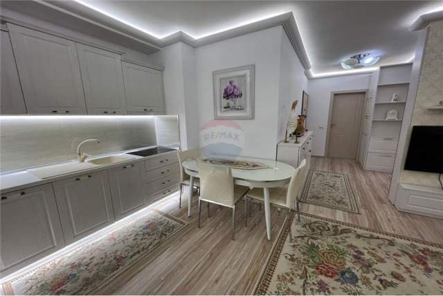 Tirane, jepet me qera apartament 2+1 Kati 3, 70 m² 650 Euro (VASIL SHANTO)