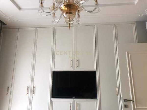 Tirane, jap me qera apartament 1+1+BLK Kati 4, 71 m² 600 Euro (pazari ri)