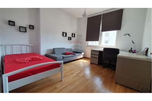 Tirane, jepet me qera apartament 2+1 140 m² 1.200 Euro (VESA CENTER)