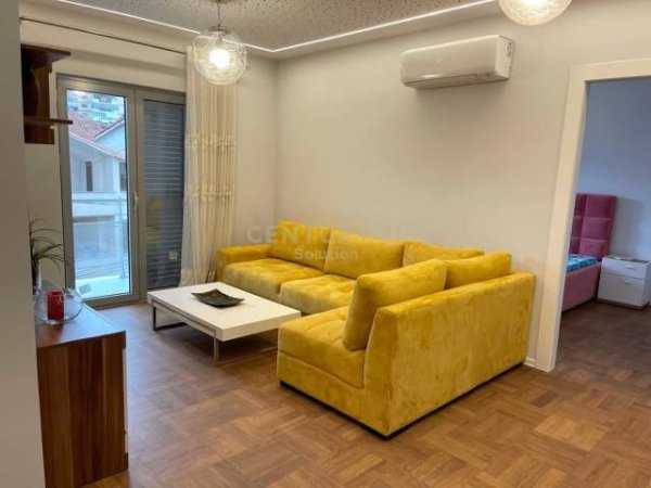 Tirane, jepet me qera Vile 2+1+A+BLK Kati 3, 500 Euro