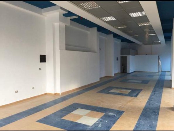 Tirane, jepet me qera ambjent biznesi Kati 0, 137 m² 70.000leke/muaj (Rruga Riza Cerova)