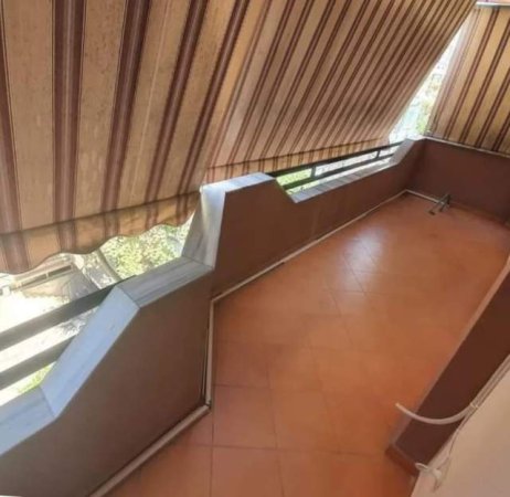 Tirane, jepet me qera apartament 3+1+BLK Kati 2, 175 m² 500 Euro (Mbikalimi kristal center)