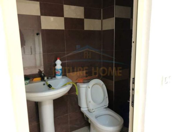 Durres, shitet dyqan Kati 0, 31 m² 46.000 Euro (Muzeu i Dëshmorëve)