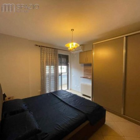Tirane, jepet me qera apartament 2+1+BLK Kati 4, 140 m² 1.000 Euro (Rruga ''Faik Konica'')