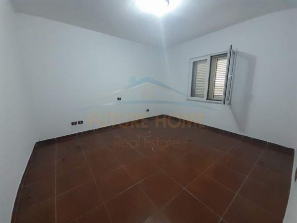 Durres, shitet apartament 2+1+BLK Kati 0, 150 m² 112.000 Euro (Muzeu i Dëshmorëve)