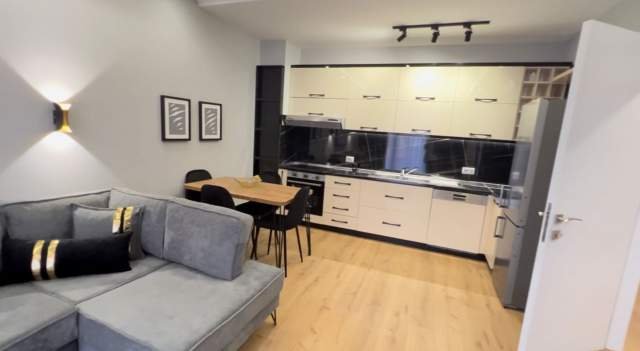 Jepet me qera super  Apartament tek Farmacia 10, Kompleksi “ARLIS”