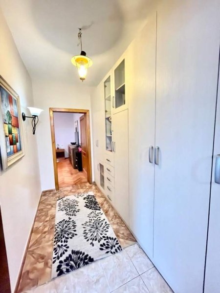 Tirane, jepet me qera apartament 2+1+BLK Kati 3, 102 m² 500 Euro (Qender Siper Piaces, Pas muzeut)