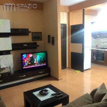 Tirane, jepet me qera apartament 1+1+BLK Kati 3, 75 m² 500 Euro (Rruga ''Dibres'')