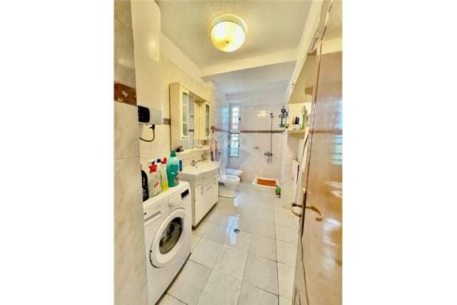 Tirane, jepet me qera apartament 2+1+BLK Kati 3, 102 m² 500 Euro (Prane Bar Piazza)