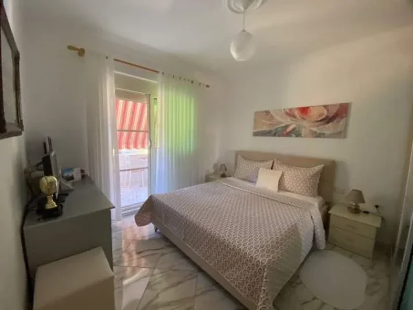 Durres, shitet apartament 2+1+BLK Kati 1, 115 m² 86.000 Euro (Shkozet)