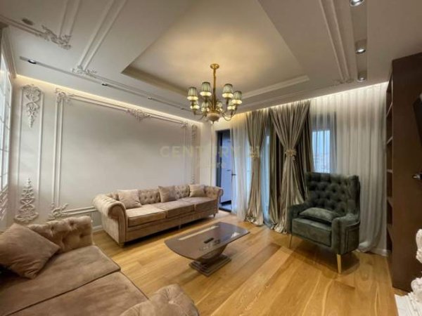 Tirane, jepet me qera apartament 1+1+BLK Kati 4, 71 m² 600 Euro (Pazari i Ri)