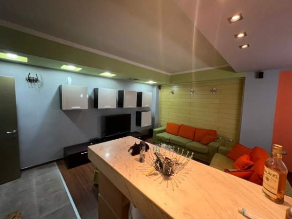Korce, shitet apartament 2+1+BLK Kati 5, 90 m² 65.000 Euro (Prane Lagjes 7, Korce)