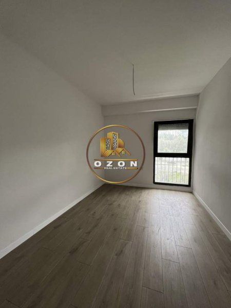 Tirane, jepet me qera apartament 2+1+BLK Kati 3, 105 m² 750 Euro (Komuna e Parisit)