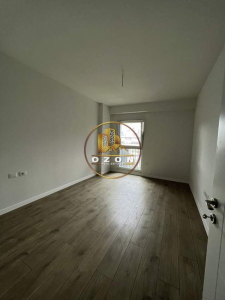 Tirane, jepet me qera apartament 2+1+BLK Kati 3, 105 m² 750 Euro (Komuna e Parisit)