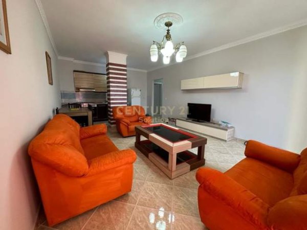 Tirane, jepet me qera apartament 2+1 Kati 5, 109 m² 270 Euro (Prane Ardeno)