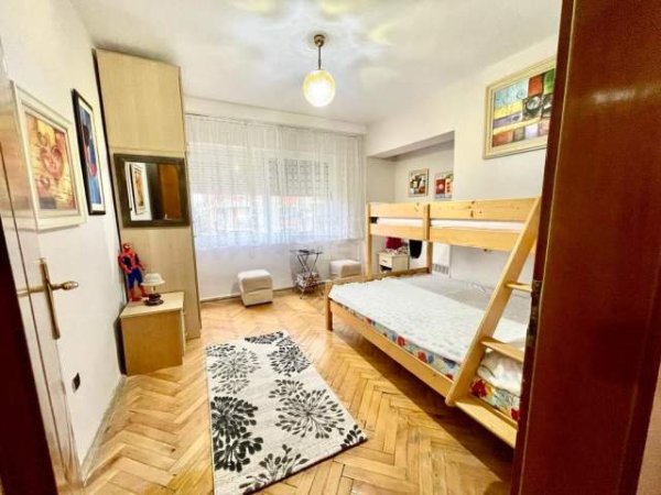 Tirane, jap me qera apartament 2+1+BLK Kati 3, 102 m² 500 Euro (Qender)