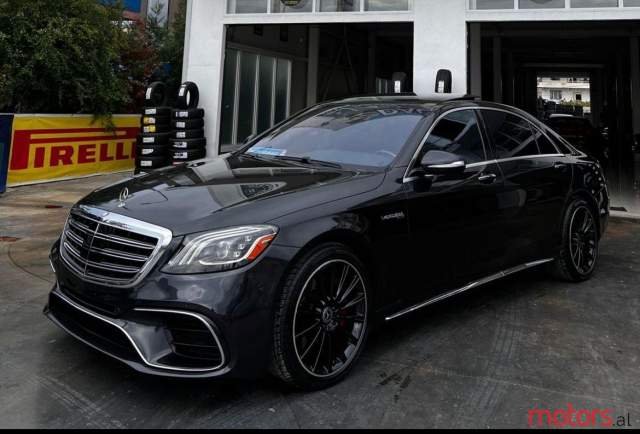 Tirane, shitet makine Mercedes-Benz S550 Viti 2014, 40.000 Euro