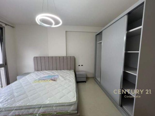 Tirane, jepet me qera apartament 4+1+BLK Kati 4, 145 m² 1.700 Euro (NOBIS)