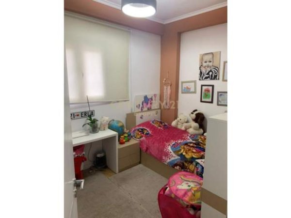 Tirane,  apartament 2+1 Kati 1, 72 m² 500 Euro (Materniteti i Ri)