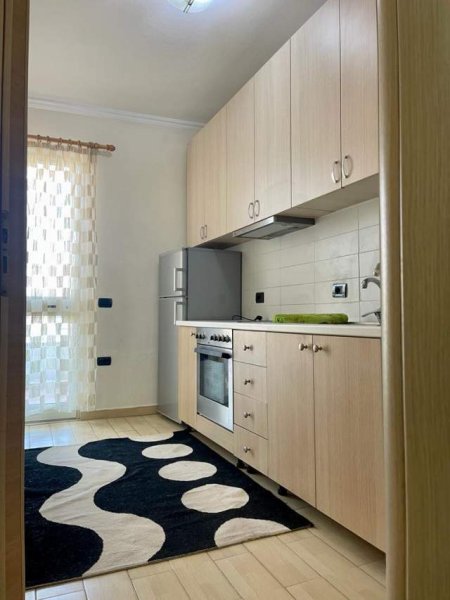 Tirane, apartament 1+1+BLK Kati 9, 86 m² 450 euro