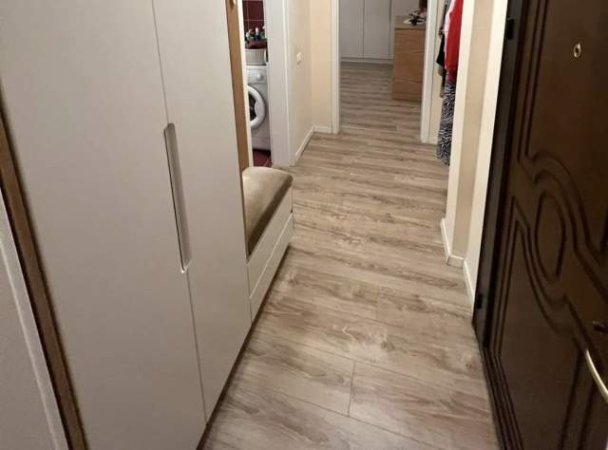 Tirane, jepet me qera 1+1 Kati 1, 60 m² 400 Euro