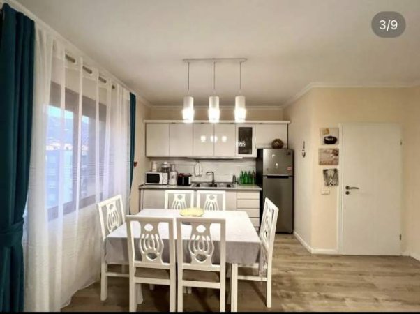 Tirane, jepet me qera 1+1 Kati 1, 60 m² 400 Euro