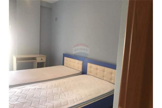 Tirane, jepet me qera apartament 2+1 91 m² 500 Euro (JORDAN MISJA)