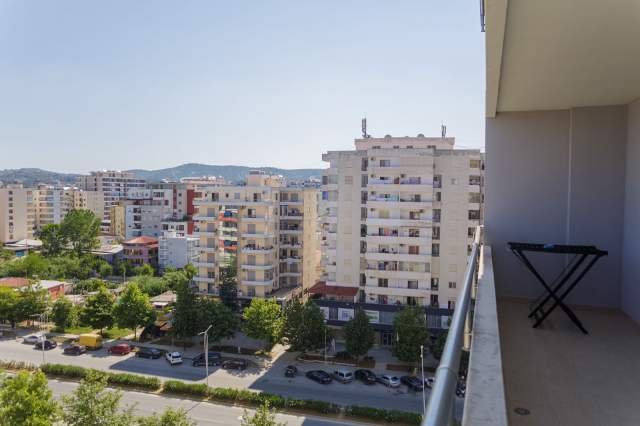 Vlore, jap me qera apartament 2+1+A+BLK Kati 8, 106 m² 400 Euro (Rruga Transballkanike)