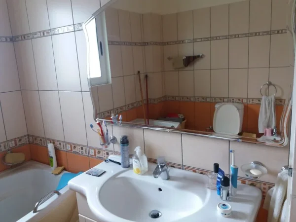 Durres, shitet shtepi Kati 2, 168.000 €