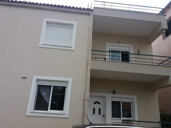 Durres, shitet shtepi Kati 2, 168.000 €