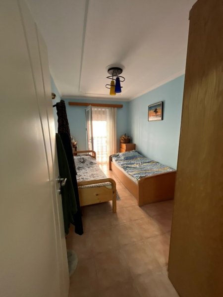 Tirane, shitet apartament duplex 3+1+Ballkon Kati 3, 149 m² 315.000 € (Rruga Dritan Hoxha)