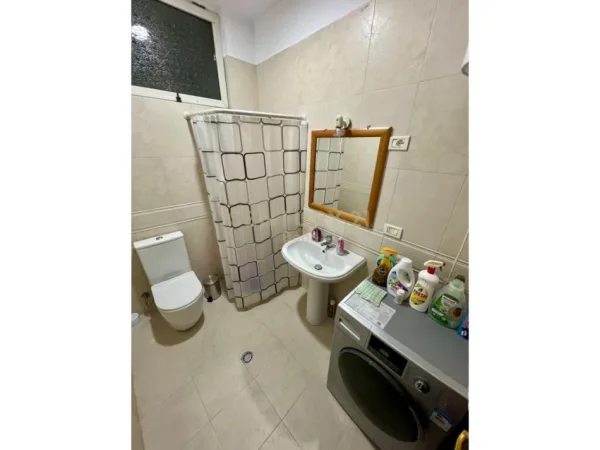 Tirane, jap me qera apartament 2+1+Aneks+Ballkon Kati 4, 129 m² 700 € (ish Tregu Elektrik)