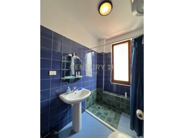 Tirane, jap me qera apartament 2+1+Aneks+Ballkon Kati 4, 129 m² 700 € (ish Tregu Elektrik)