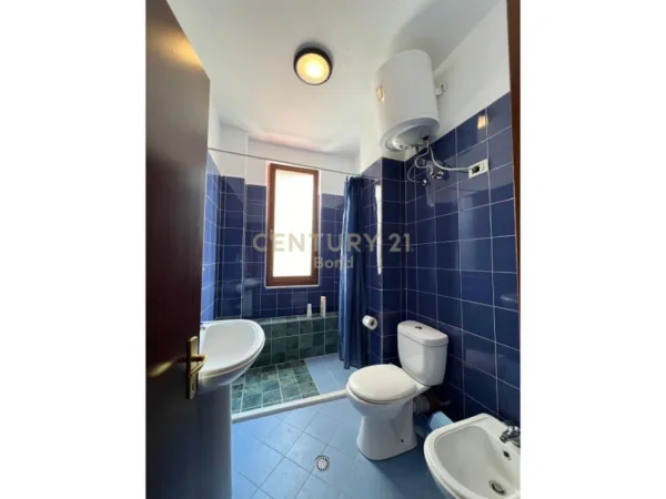 Tirane, jap me qera apartament 2+1+Aneks+Ballkon Kati 4, 129 m² 700 € (ish Tregu Elektrik)