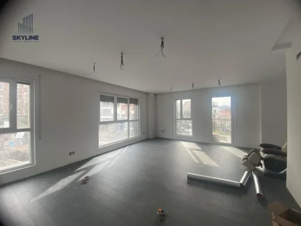 Tirane, jepet me qera Ambjenti Kati 1, 70 m² - Trio Towers Don Bosco
