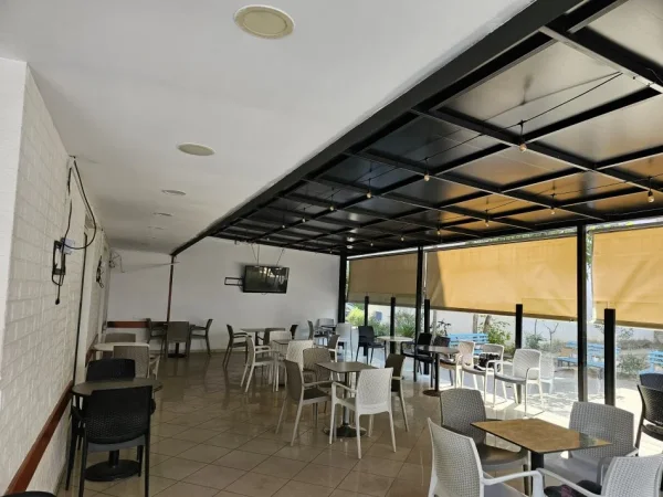 Tirane, jepet me qera lokal Kati 0, 200 m² 800 € (Vasil Shanto)