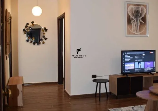 Tirane, jepet me qera apartament 1+1 Kati 5, 70 m² 700 € (MYSLYM SHYRI)