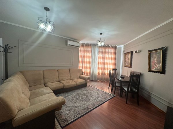 Tirane, jepet me qera apartament 2+1 Kati 9, 75 m² 700 € 