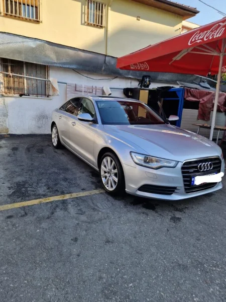 Tirane, shitet makine Audi Nafte, gri metalizato automatik Kondicioner 150.000 km 12.000 €