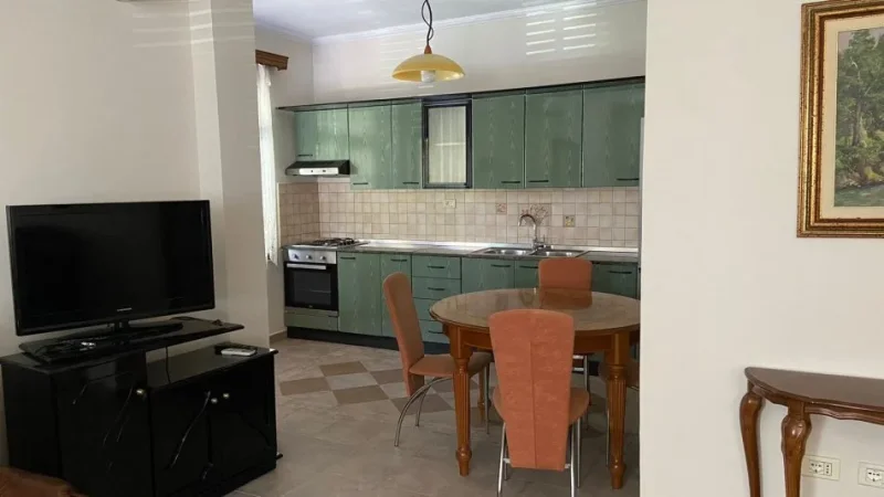 Tirane, jap me qera apartament 2+1 Kati 2, 120 m² 45.000 Leke