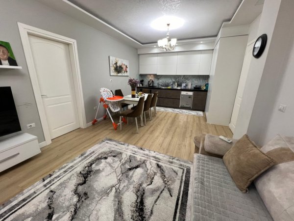 Tirane, shes apartament 2+1+Aneks+Ballkon , 103 m² 140.000 € (Yzberish)