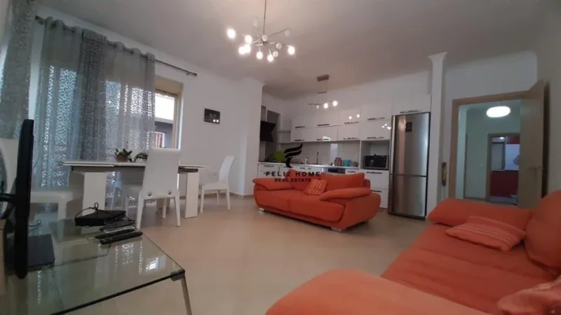 Tirane, jepet me qera apartament 2+1 Kati 4, 110 m² 650 € (QYTET STUDENTI)