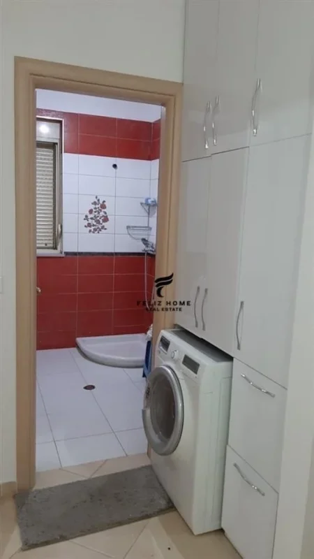 Tirane, jepet me qera apartament 2+1 Kati 4, 110 m² 650 € (QYTET STUDENTI)