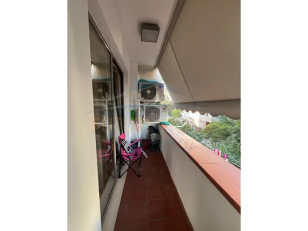 Tirane, jepet me qera 2+1+Ballkon Kati 1, 100 m² 650 € (Rruga e dibres)